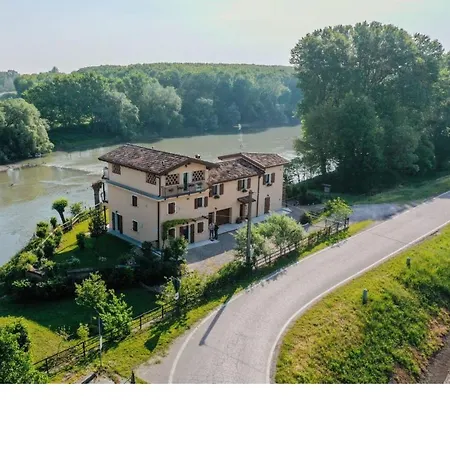 La Casa Sul Fiume *